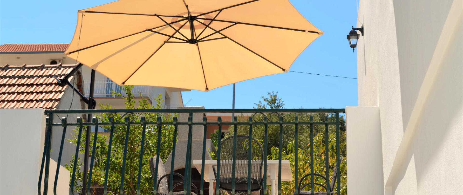 terrace.jpg
